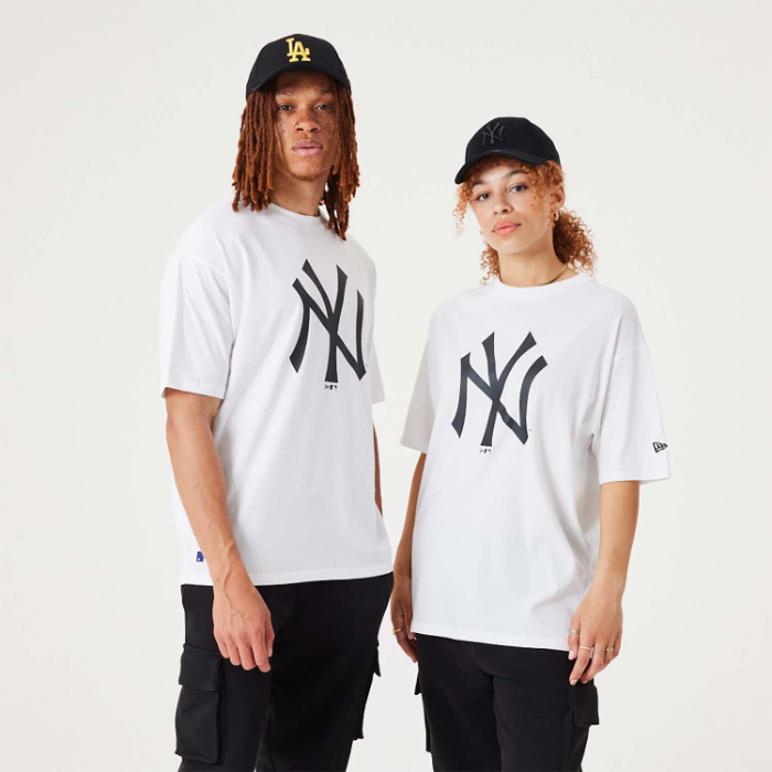3 NEW ERA LEAGUE ESSENTIALS CF OS TEE