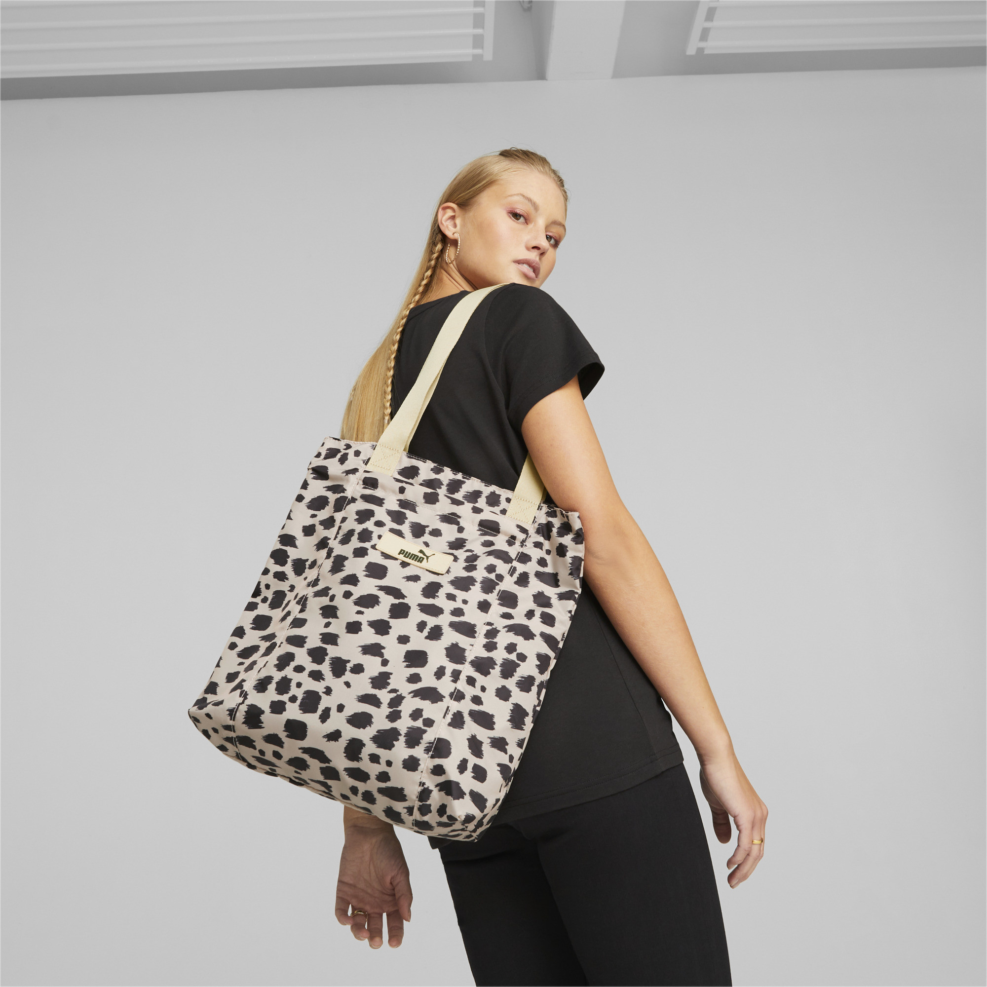 PUMA Core Pop Shopper